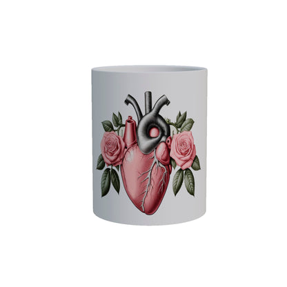 Amor Anatómico: Taza con Corazón y Rosas